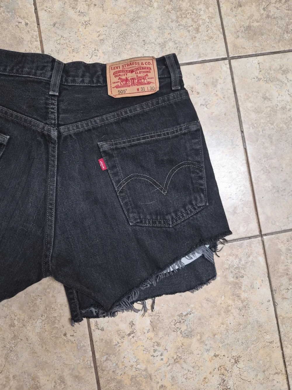 Vintage Levis Cutoff Shorts 505 Regular Fit Washed Faded Black Distressed 31